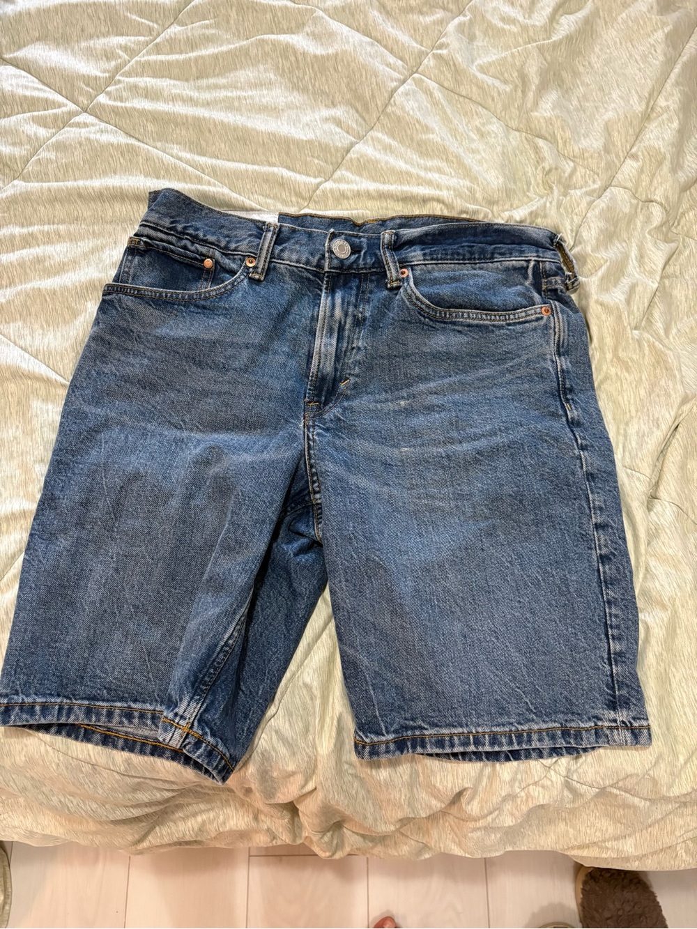 H&M Denim Shorts in Dark Blue - Classic Casual